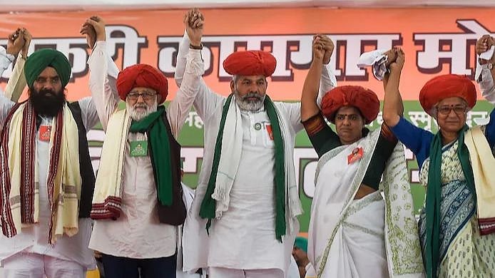 Mumbai Kisan mahapanchayat calls for BJP's defeat in polls; accuses Modi govt of running away from MSP debate