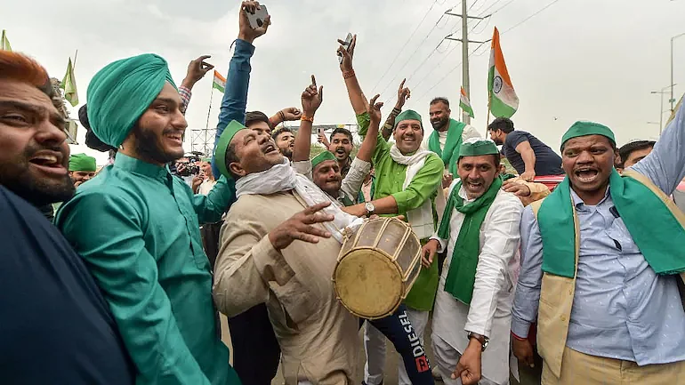 Farmers celebrate after PM announced repealing of contentious farm laws