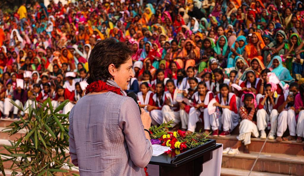 Chitrakoot: Priyanka Gandhi urges women to fend for themselves 