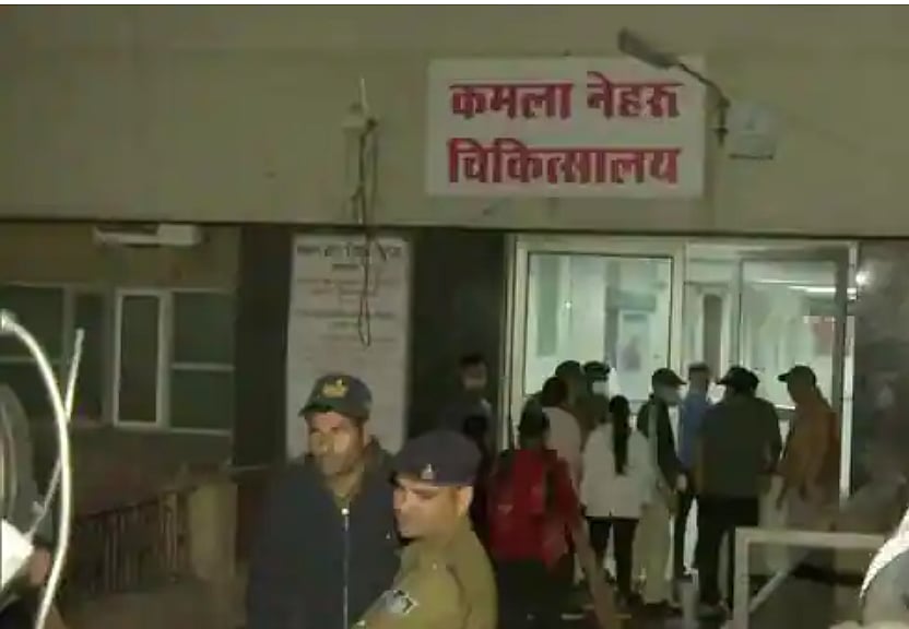 4 children die in hospital fire in Bhopal