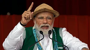 Modi a bluffer, speaks like an ordinary RSS/BJP worker: CPI-M