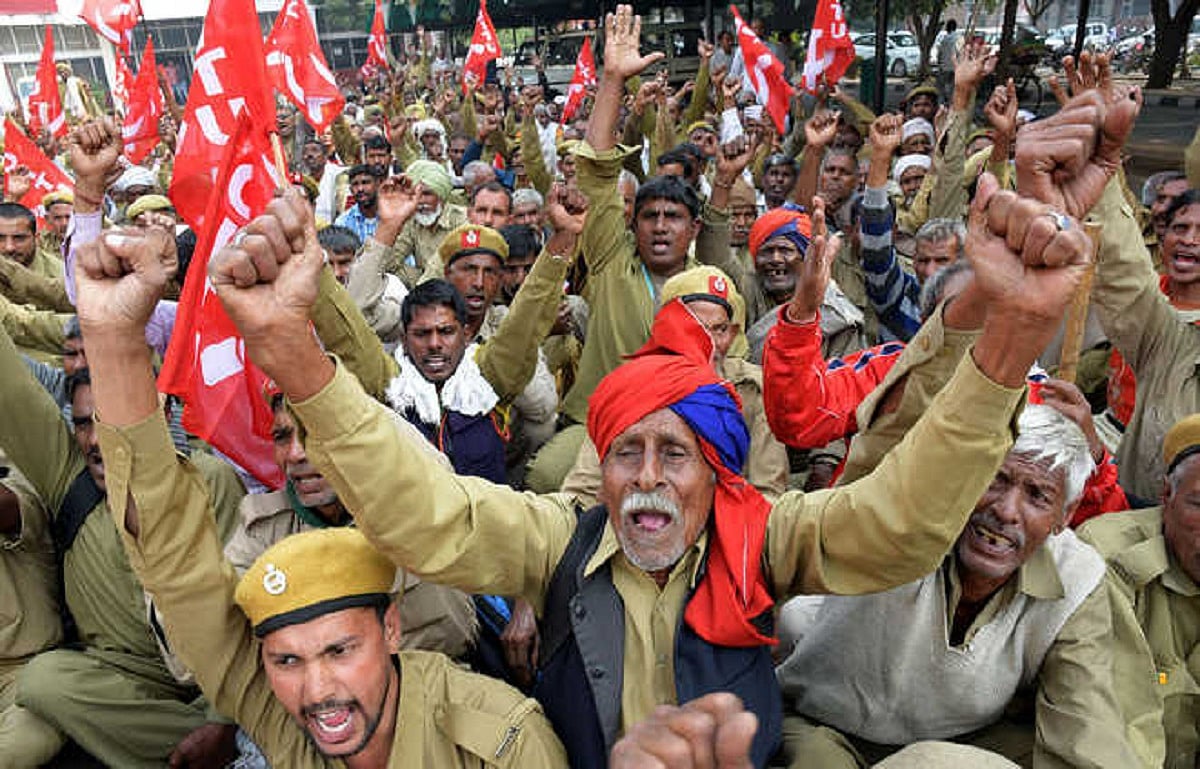 Over 100 chowkidars suspend work in Bihar