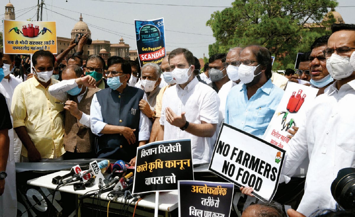 Rahul's disqualification: Police deny permission for Satyagraha at Rajghat
