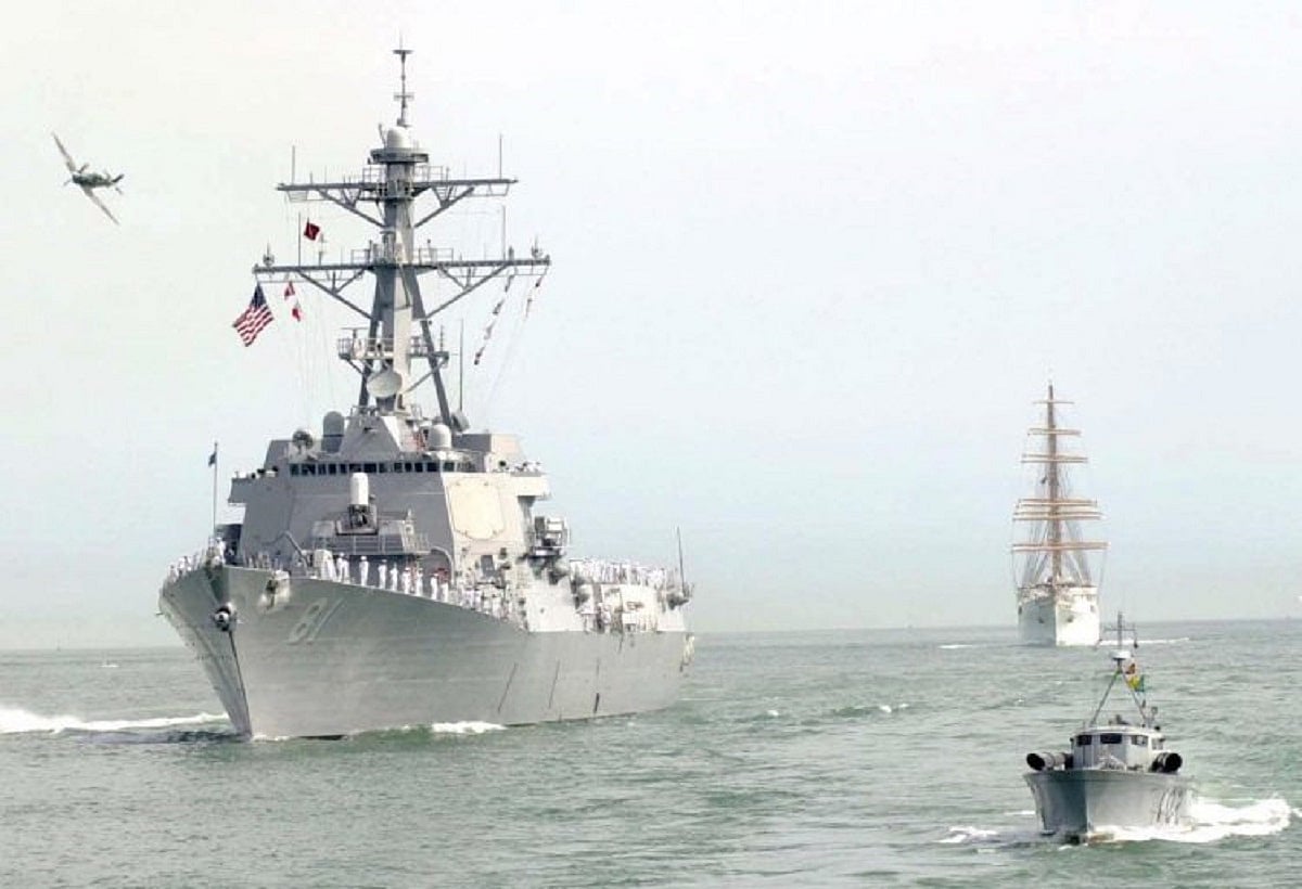 Navy commander fired over vaccine refusal 