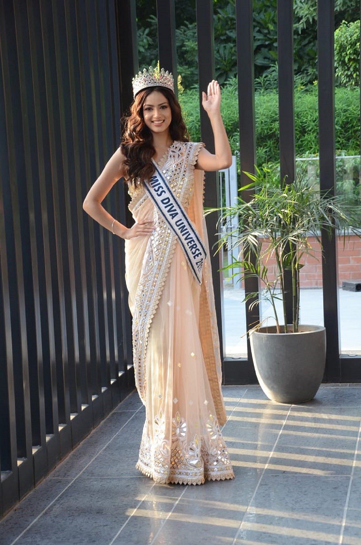 India's Harnaaz Sandhu crowned Miss Universe 2021 