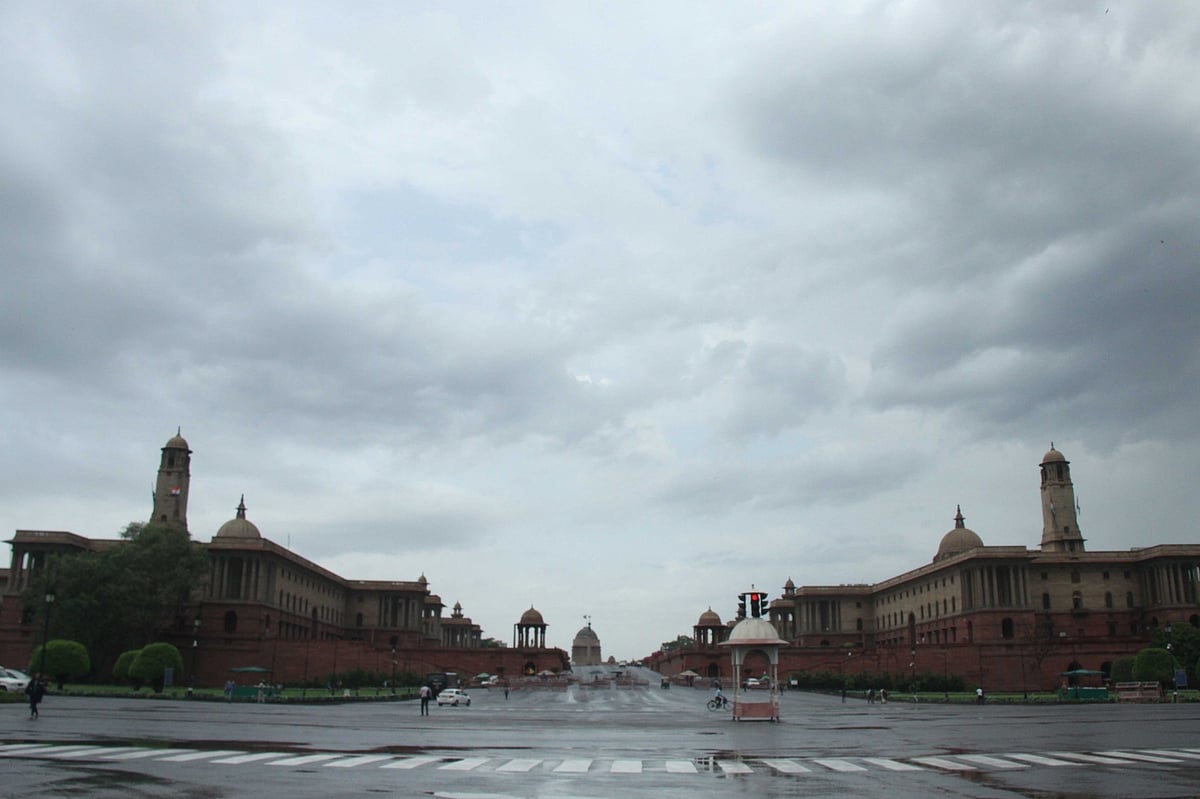 Possibility of thunder lightning in Delhi-NCR: IMD
