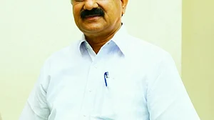 Complaint against Karnataka Home Minister for his remarks on police
