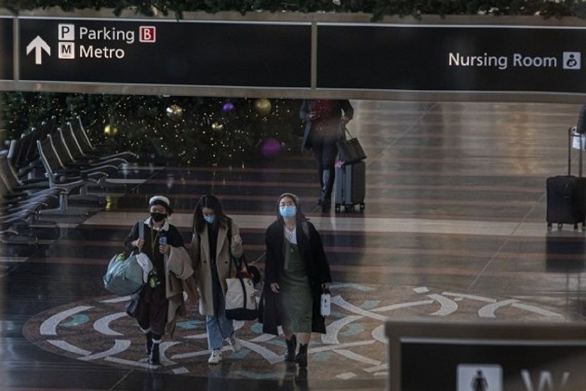 US airlines call off more flights amid Omircon surge