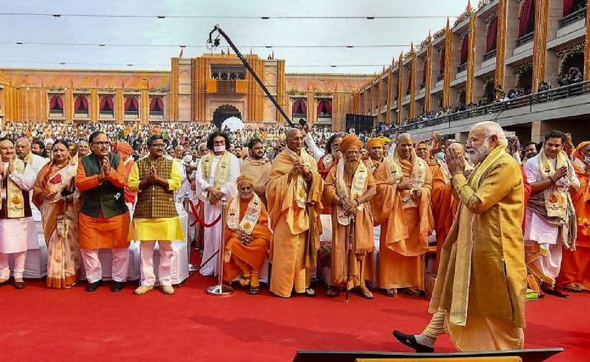 Varanasi: Modi magic worked again, BJP set to win 6 seats out of 8 in the temple town
