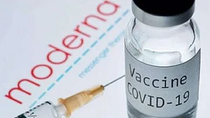 Moderna says its Covid-19 booster appears effective against Omicron