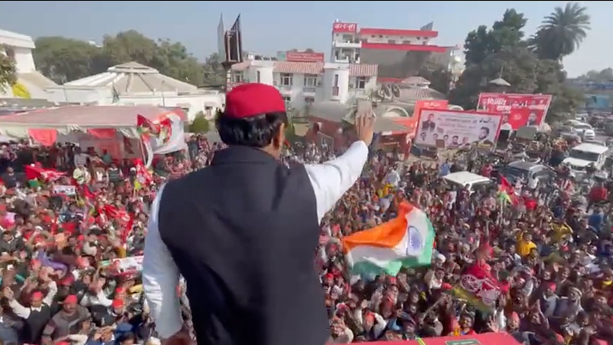 Tax raids on many SP leaders; tax dept seems to have joined poll battle in UP,  Akhilesh takes jibe at govt