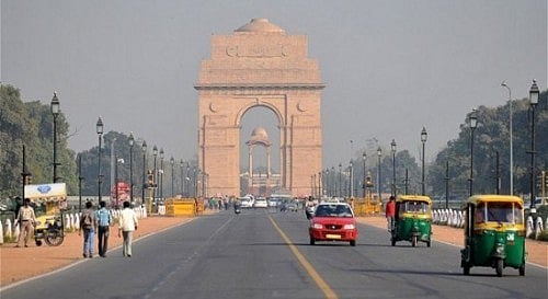 Minimum temp in Delhi settles at 29.8 deg C, light rain predicted