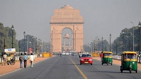 Minimum temp in Delhi settles at 29.8 deg C, light rain predicted