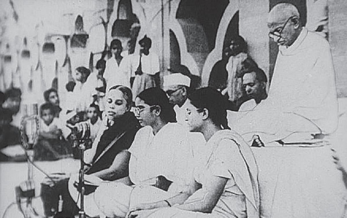 Doublespeak on Mahatma Gandhi: Hypocritical homage to Bapu by his  assassins