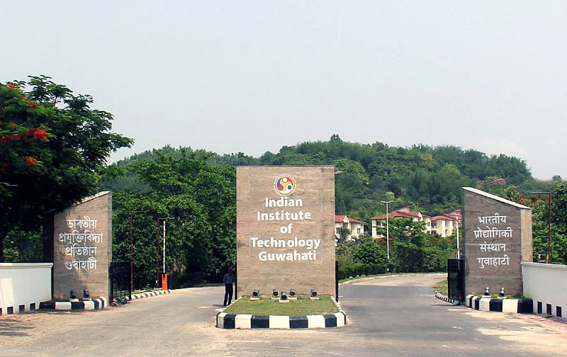Just 960 IIT graduates received Rs 50 lakh and above annual pay in 2022
