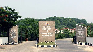 Just 960 IIT graduates received Rs 50 lakh and above annual pay in 2022