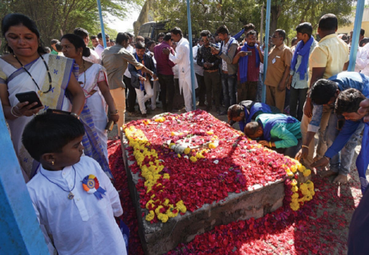 People paying tributes at the War Memorial at Bhima Koregaon