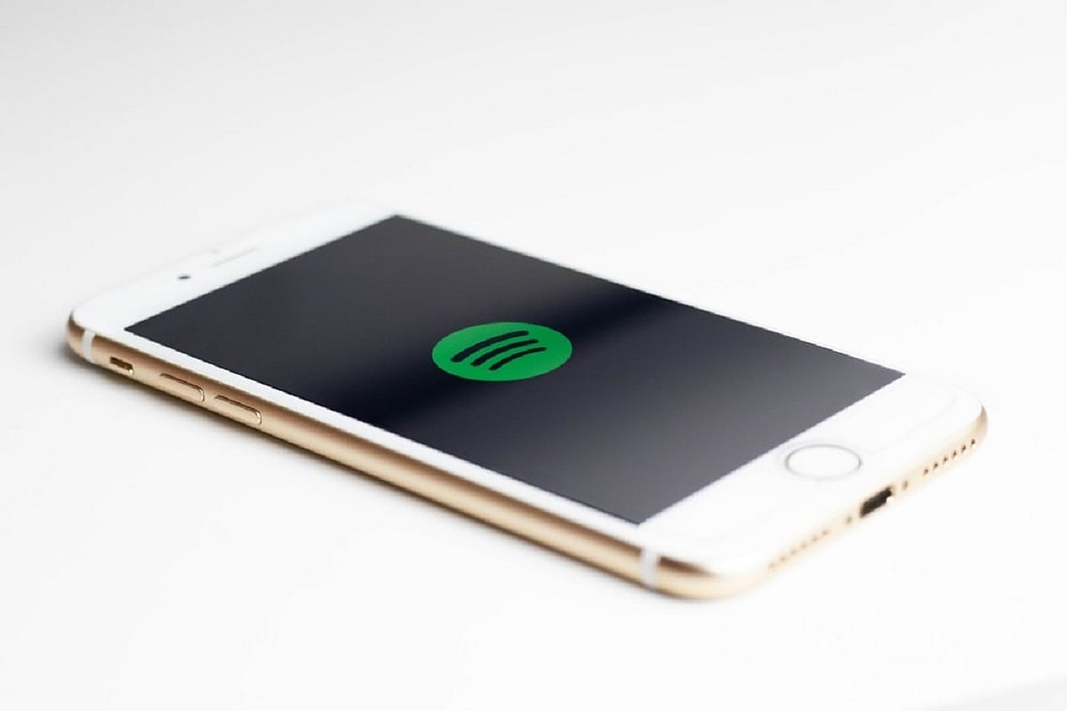 Spotify shuts down its podcast studio, lays off staff