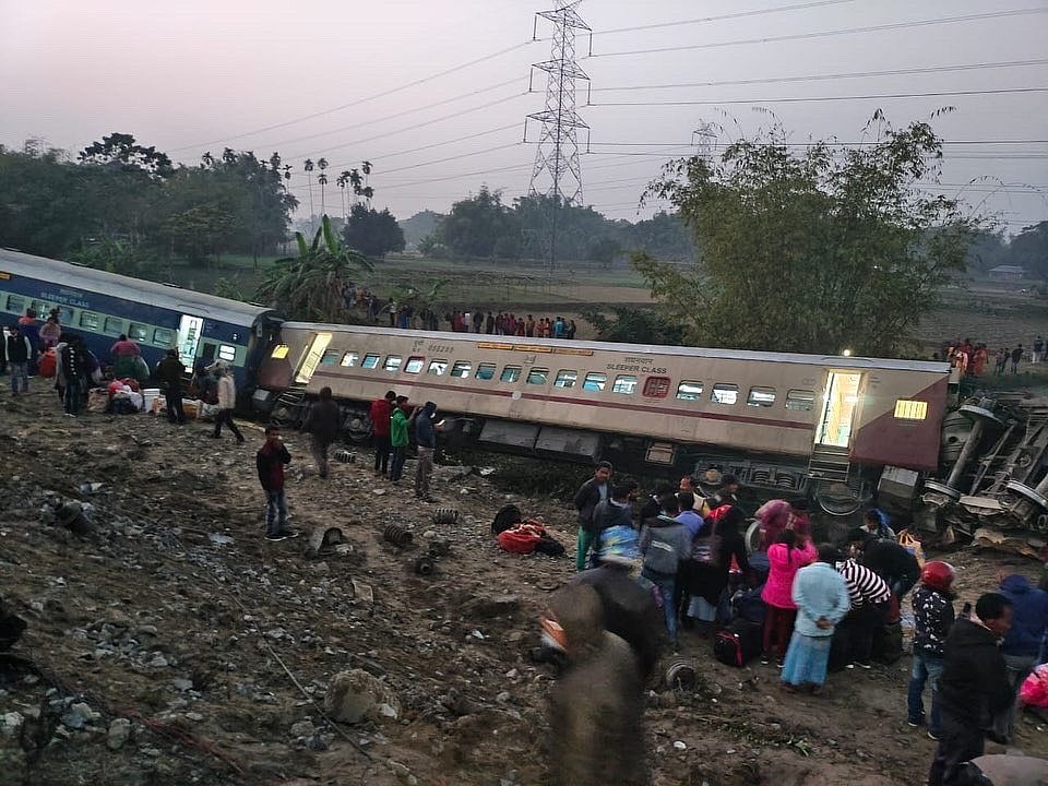 3 killed as Bikaner-Guwahati Express train derails in Bengal