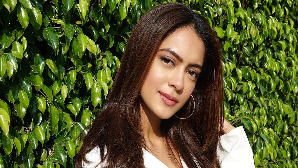 Naseer sir treated me as equal: Anya Singh on working with Naseeruddin Shah in 'Kaun Banegi Shikharwati' 