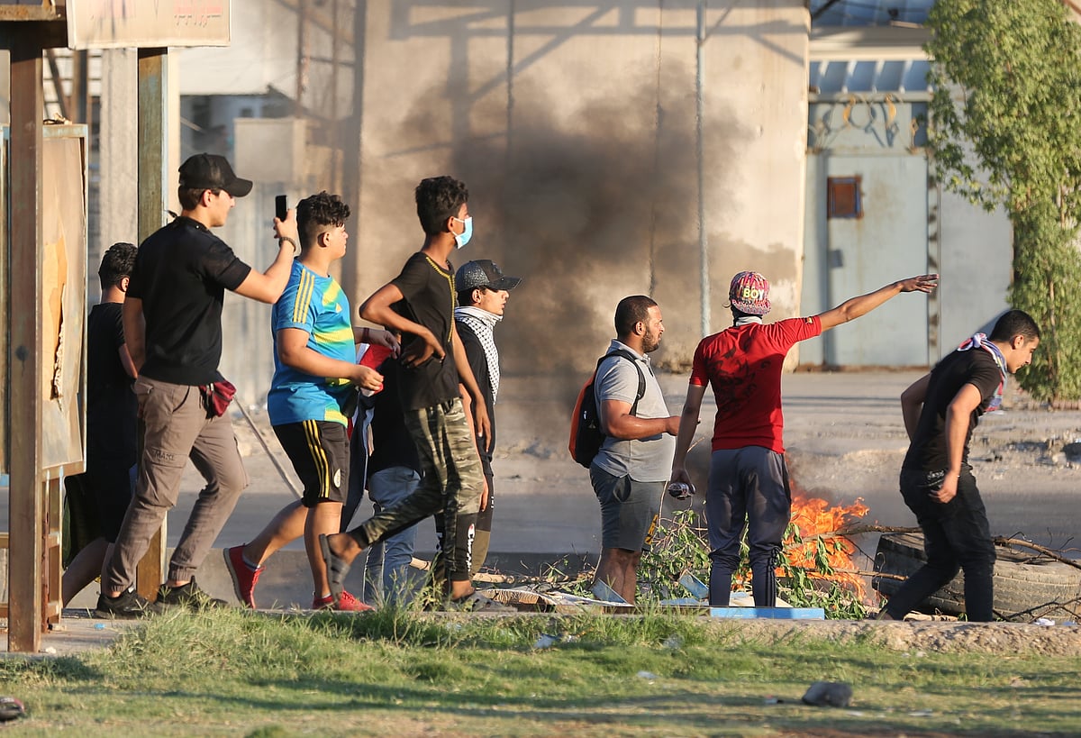 Rockets hit Baghdad Green Zone, 2 wounded