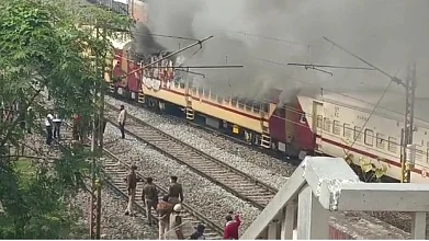 Shramjeevi Express train set on fire by agitators in Bihar's Gaya