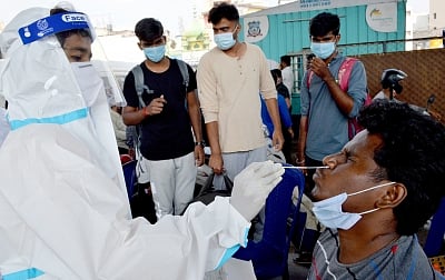 Delhi records 28,867 new Covid-19 cases; rise of 1,300 cases from previous day, positivity rate 29.21%