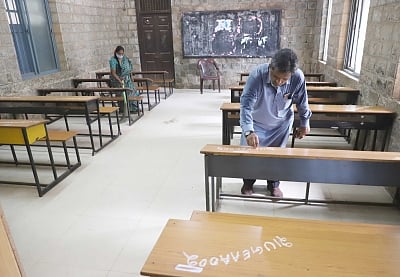Covid: Goa shuts down schools, colleges till Jan 26; night curfew soon
