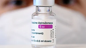 Vaccines effective against severe disease, hospitalisation caused by Omicron: EMA