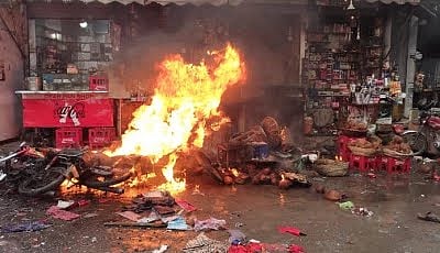 3 killed, 20 injured in blast at Lahore's Anarkali market