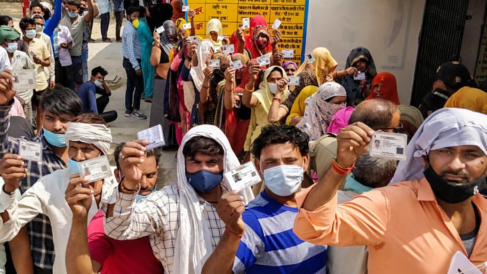 Election Commission needs to ban the flood of opinion polls after the election is notified