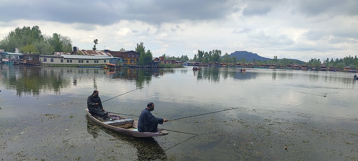 Weather to remain cloudy with light rain & snow in J&K, Ladakh