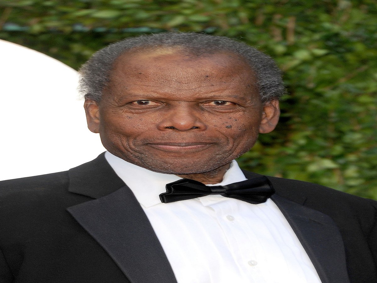 Sidney Poitier, HW icon and first African American man to win Academy Award for Best Actor, passes away at 94