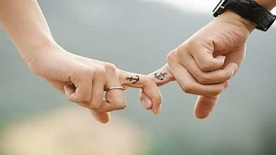 How social media influences our perception of love
