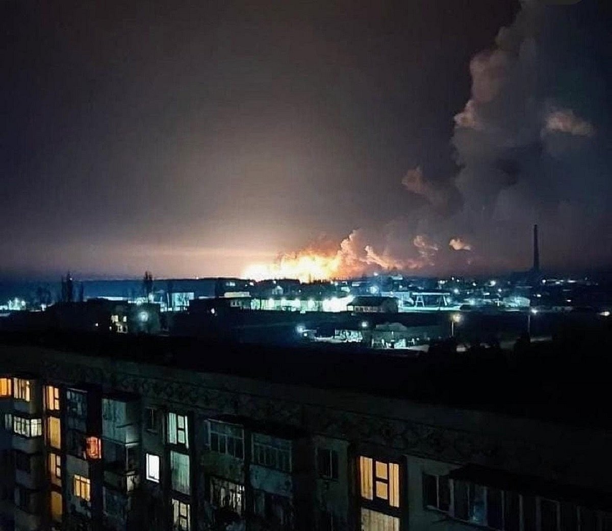 Russia shelled northern city of Chernihiv all night