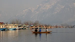 Mainly clear to partly cloudy sky in J&K during next 24 hours: MeT