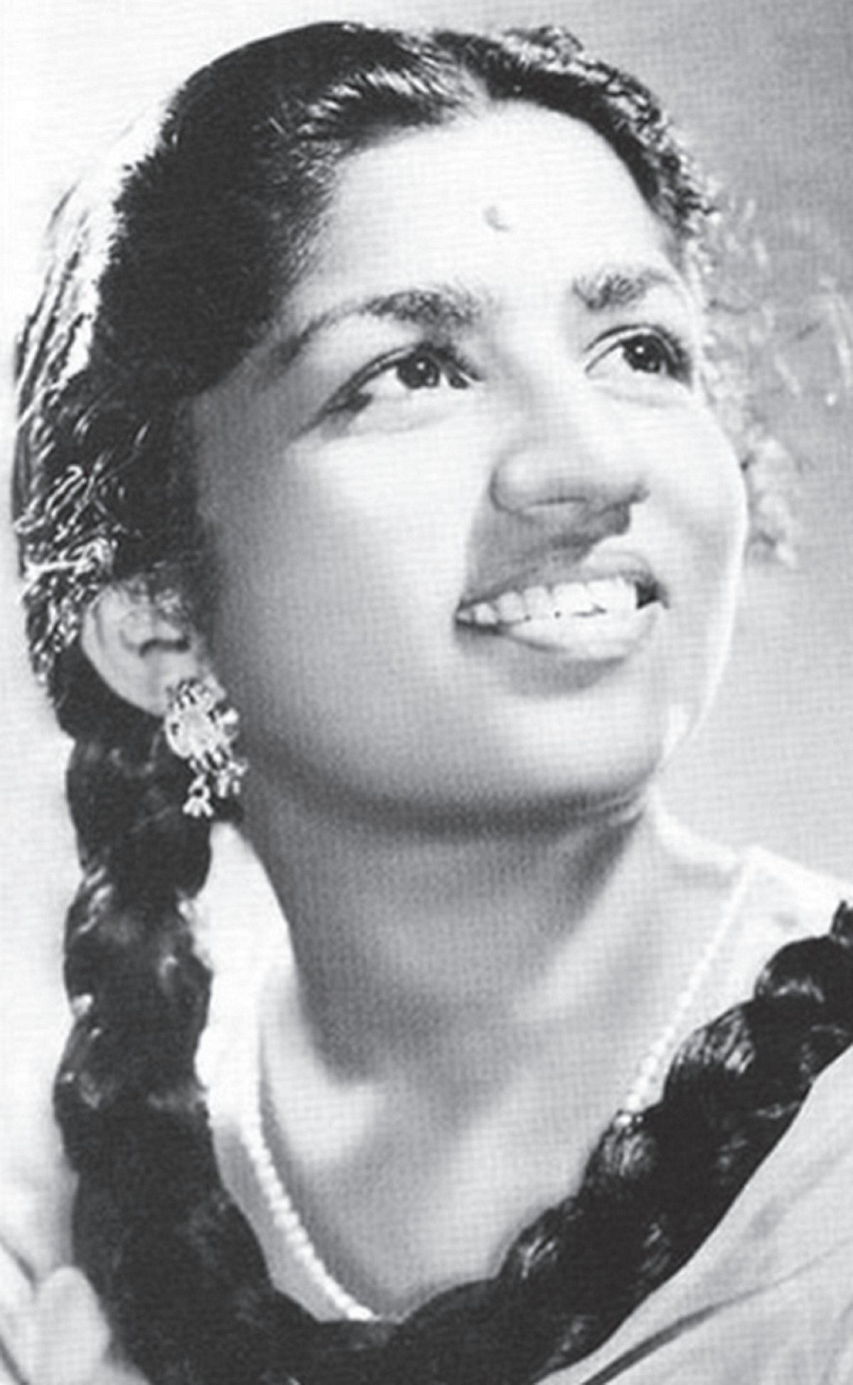 Lata Mangeshkar's childhood was loaded with responsibility