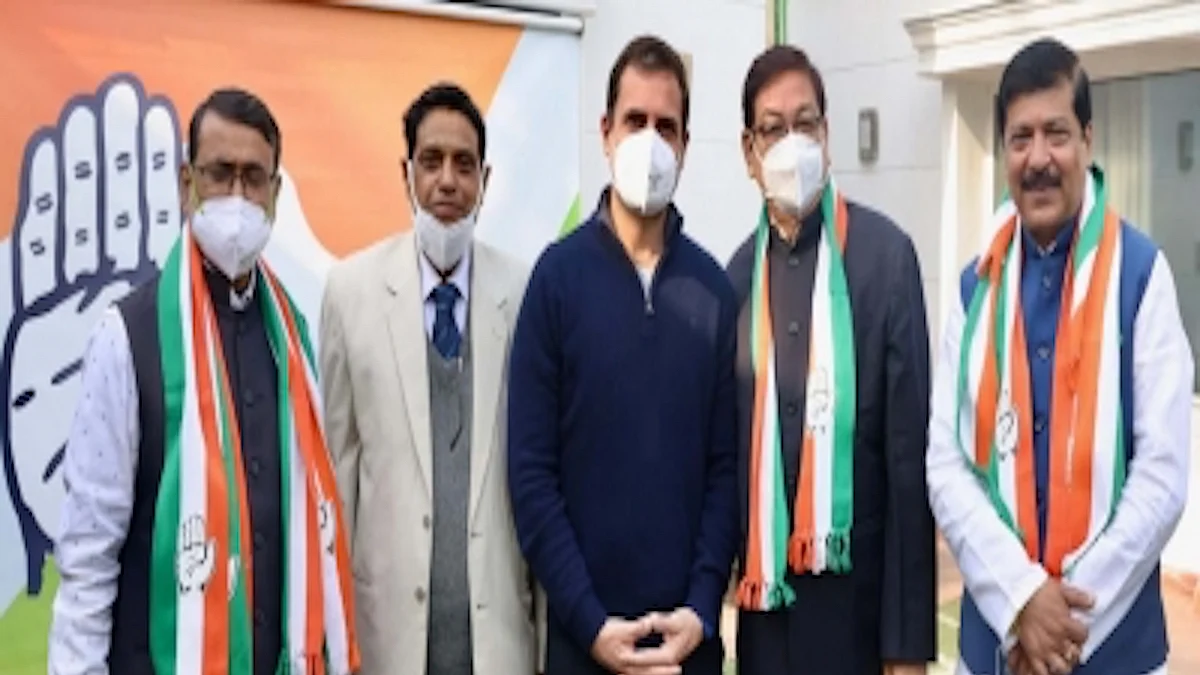 2 Tripura BJP MLAs who quit party join Congress, claim more coming