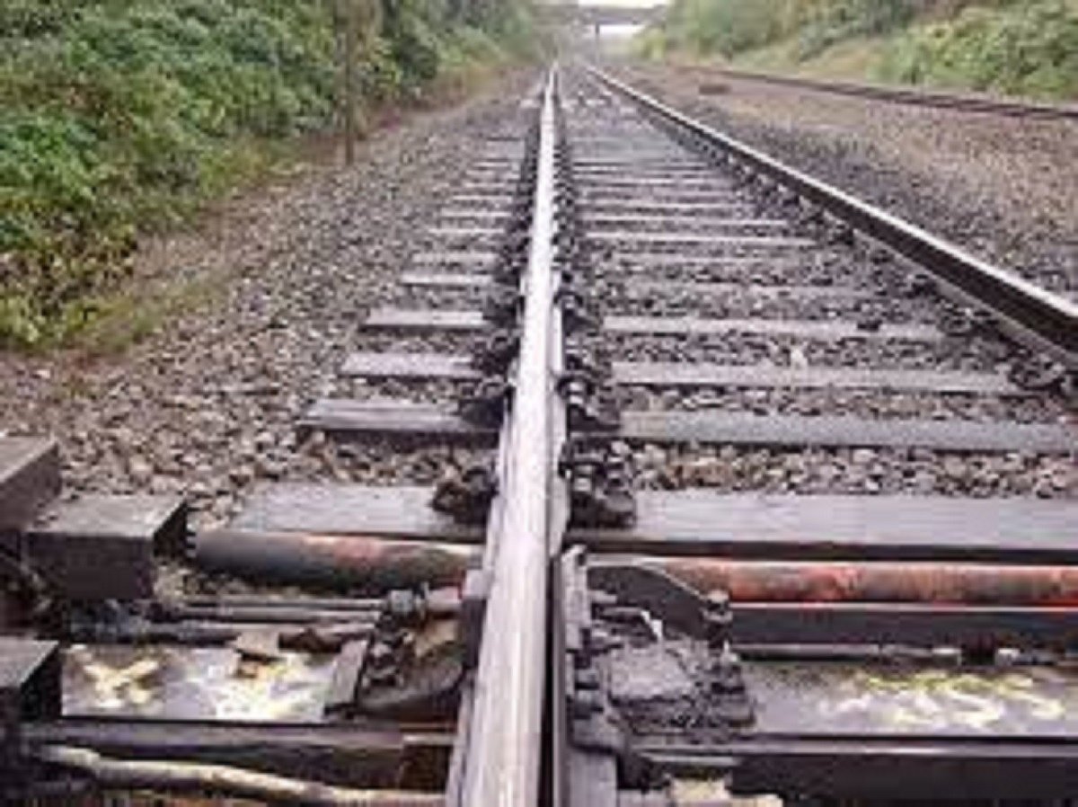 Denied leave, railway trackman man ends life
