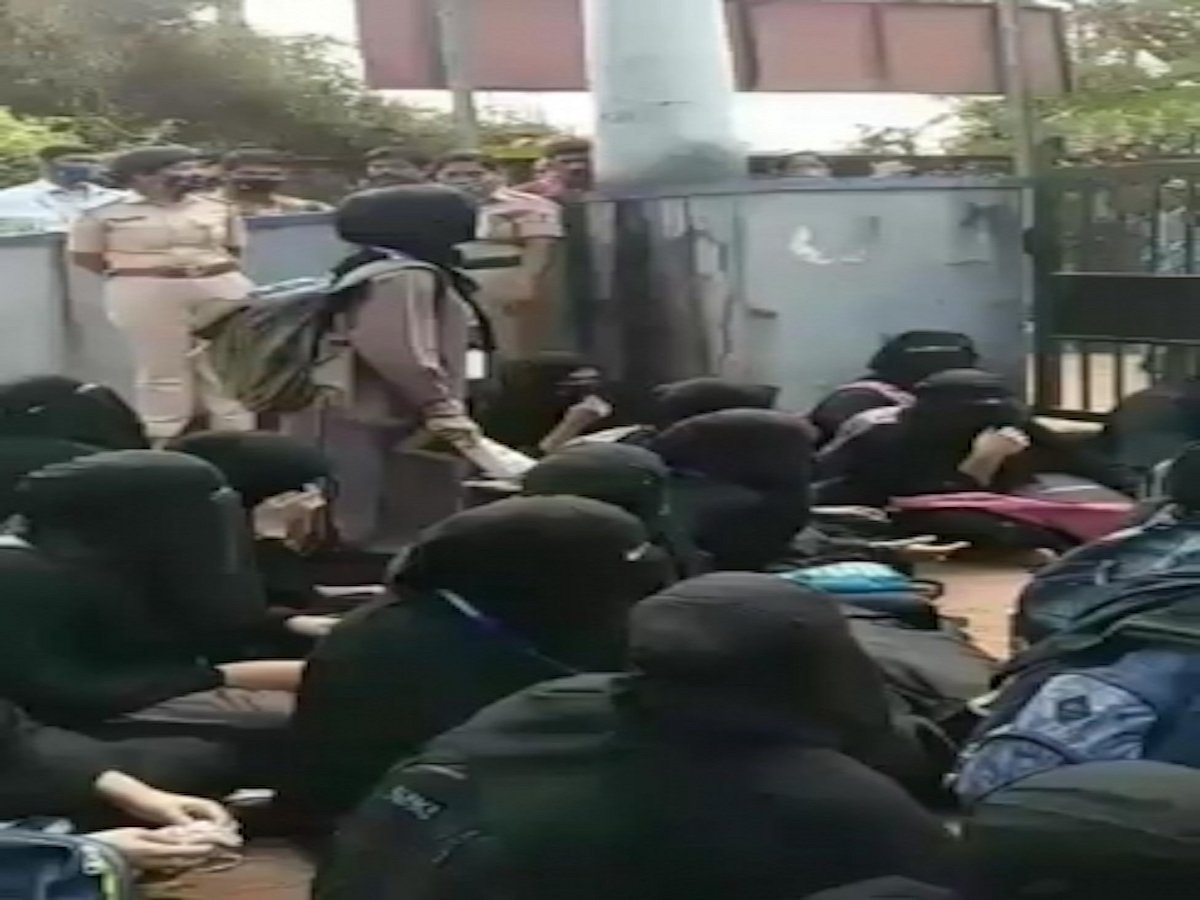 Karnataka hijab row: Muslim girl students protest outside Bengaluru college