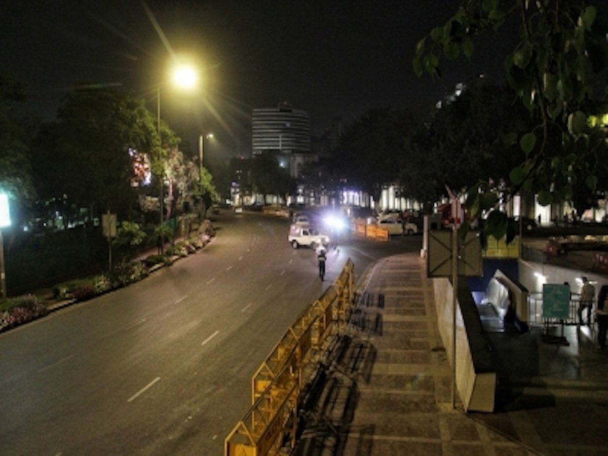 Delhi to lift all Covid curbs from Monday, only physical classes from April 1