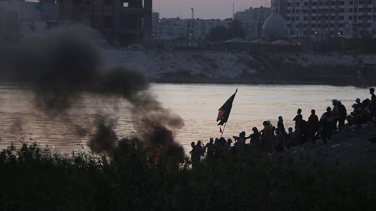 Airstrikes kill 5 IS militants in Iraq