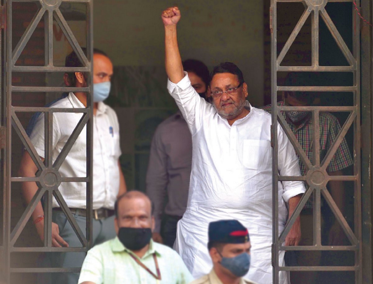 SC agrees to list Nawab Malik's plea against arrest by ED
