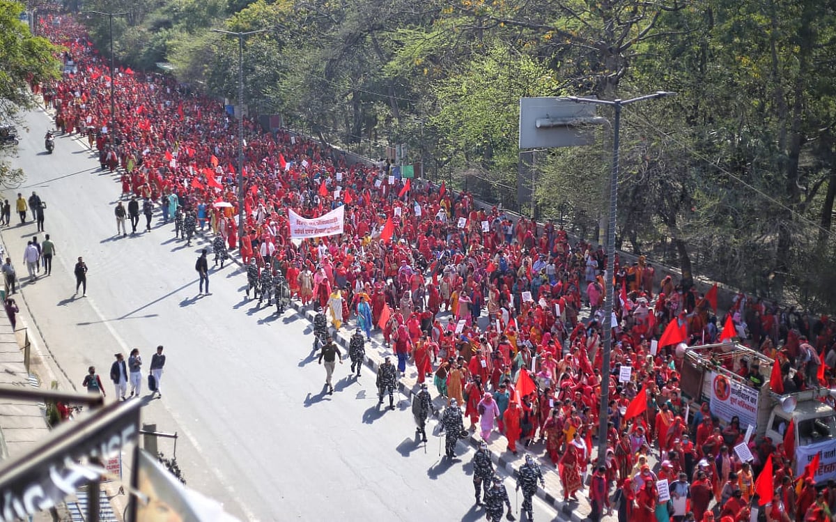 Delhi Anganwadi workers, helpers hold protest march to demand increase in monthly wages