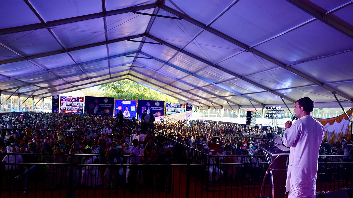 Congress leader Rahul Gandhi addressing the rally