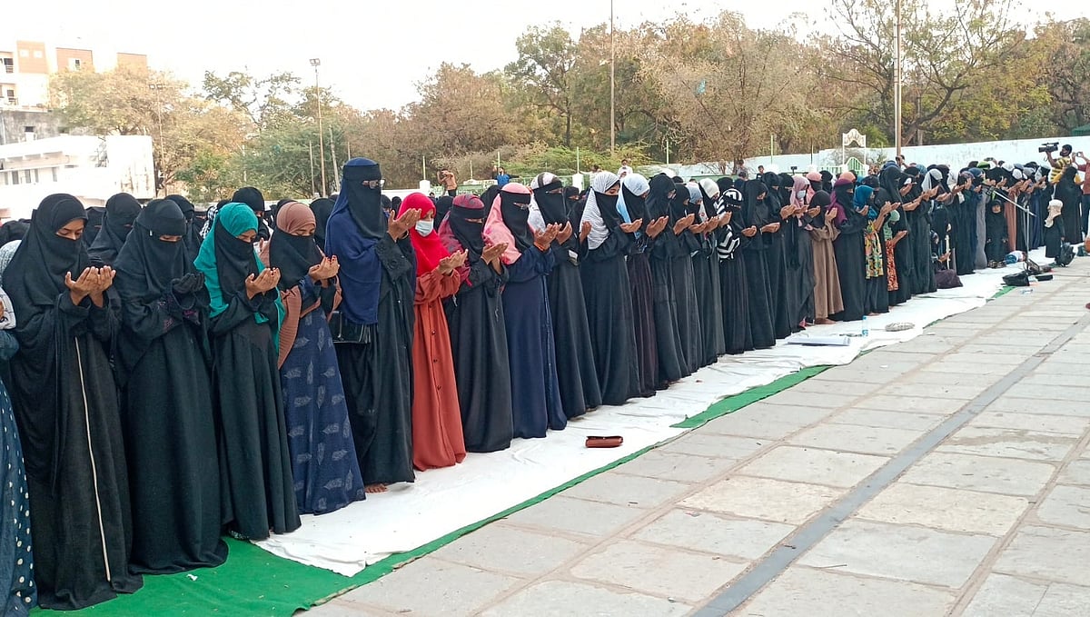 K'taka hijab row reaches AMU, protest on Friday