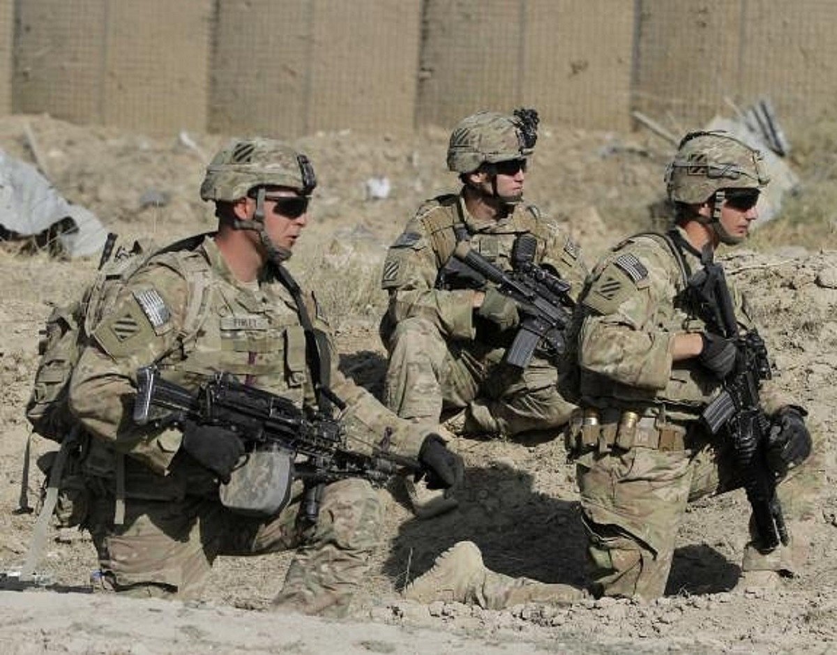US to deploy additional 3,000 troops to Europe amid Ukraine tensions