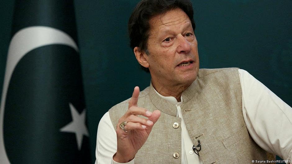 MQM-P sides with opposition, Pak govt set to fall