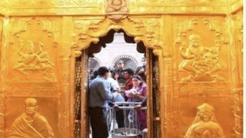 Last day of campaigning in Varanasi: Is Lord Shiva pleased with 37 Kgs of gold?