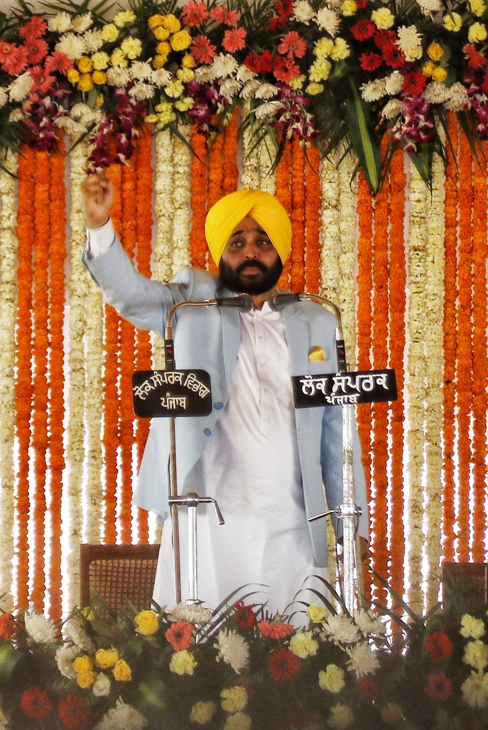 Punjab's AAP  govt withdraws security cover of 184 former lawmakers, bureaucrats and religious heads